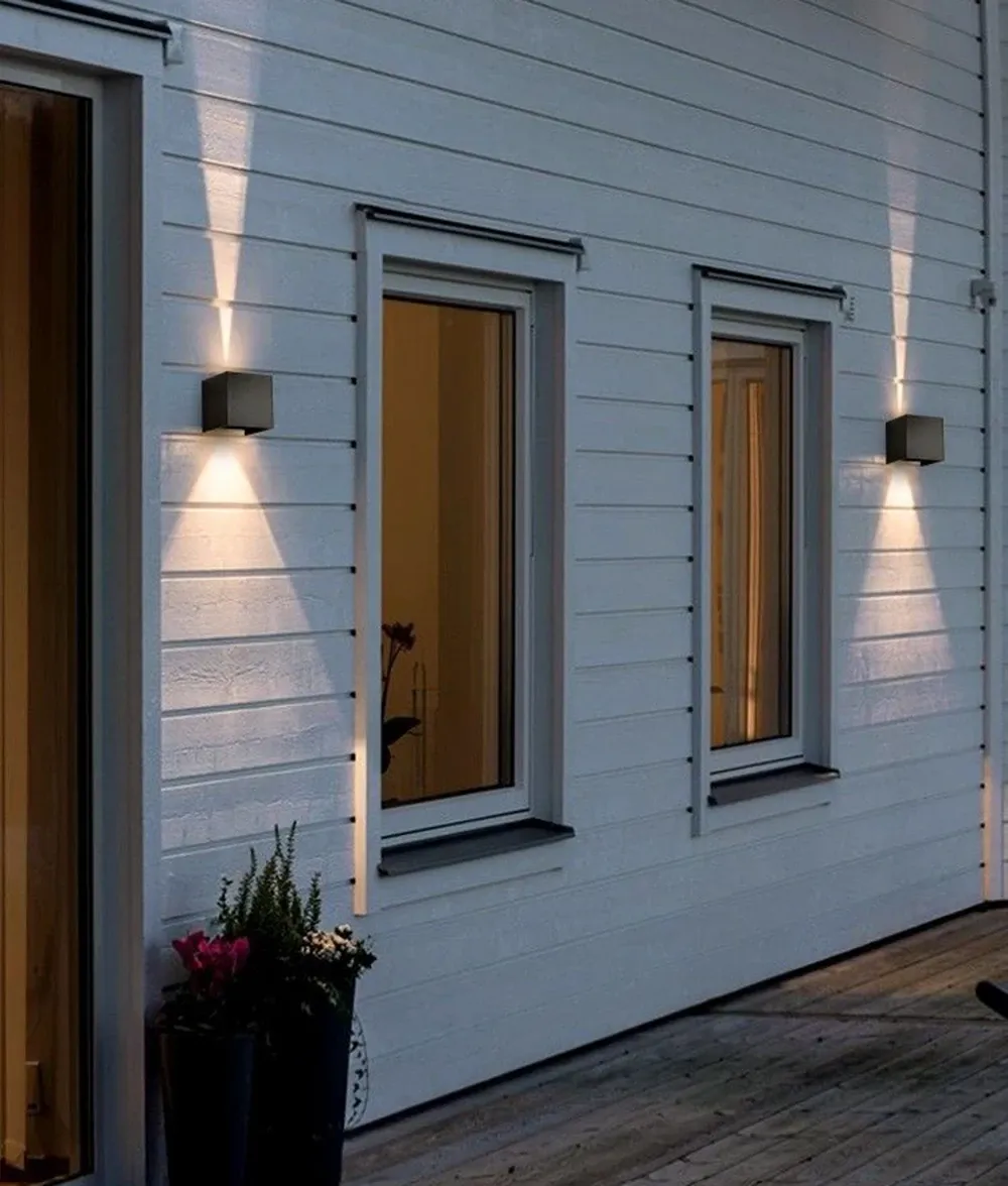 מנורת קיר חיצונית מרובעת מאלומיניום