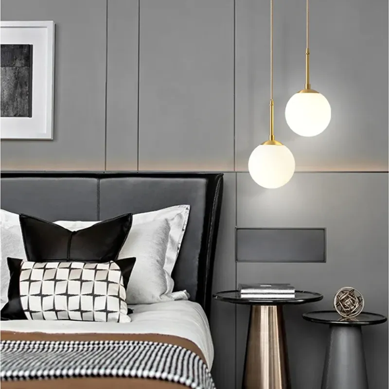 מנורה תלויה זכוכית נורדית כדורית