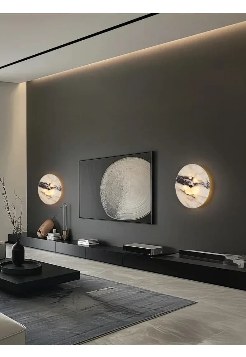 מנורת קיר עגולה מאבן טבעית בסגנון אר דקו