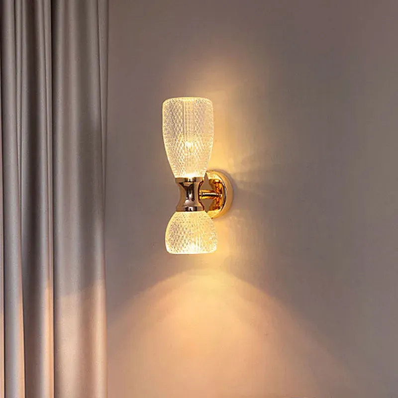 מנורת קיר כפולה לחדר שינה בסגנון מודרני פוסט מודרני