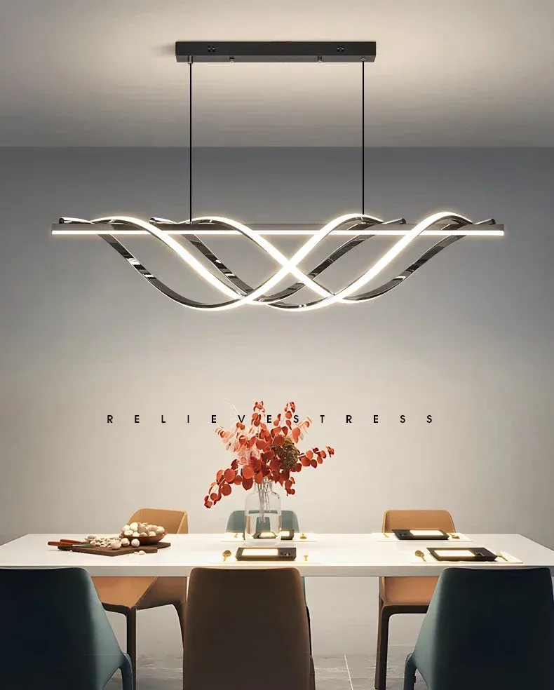 נברשת לד ליניארית מתכווננת לסלון ולפינת אוכל