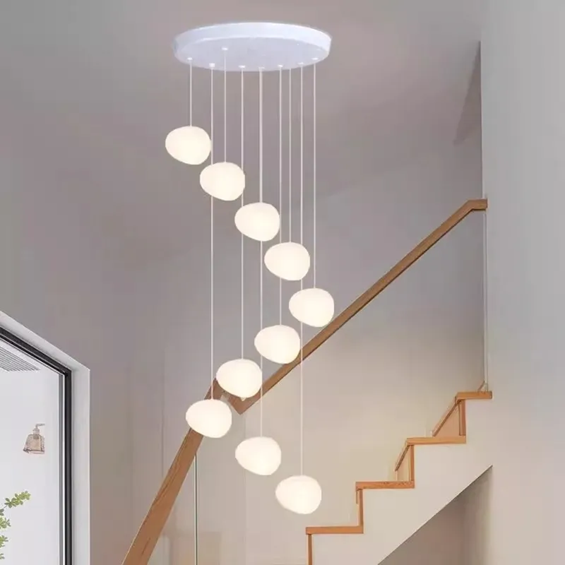 נברשת מדרגות מודרנית רב שכבתית עם עמעום