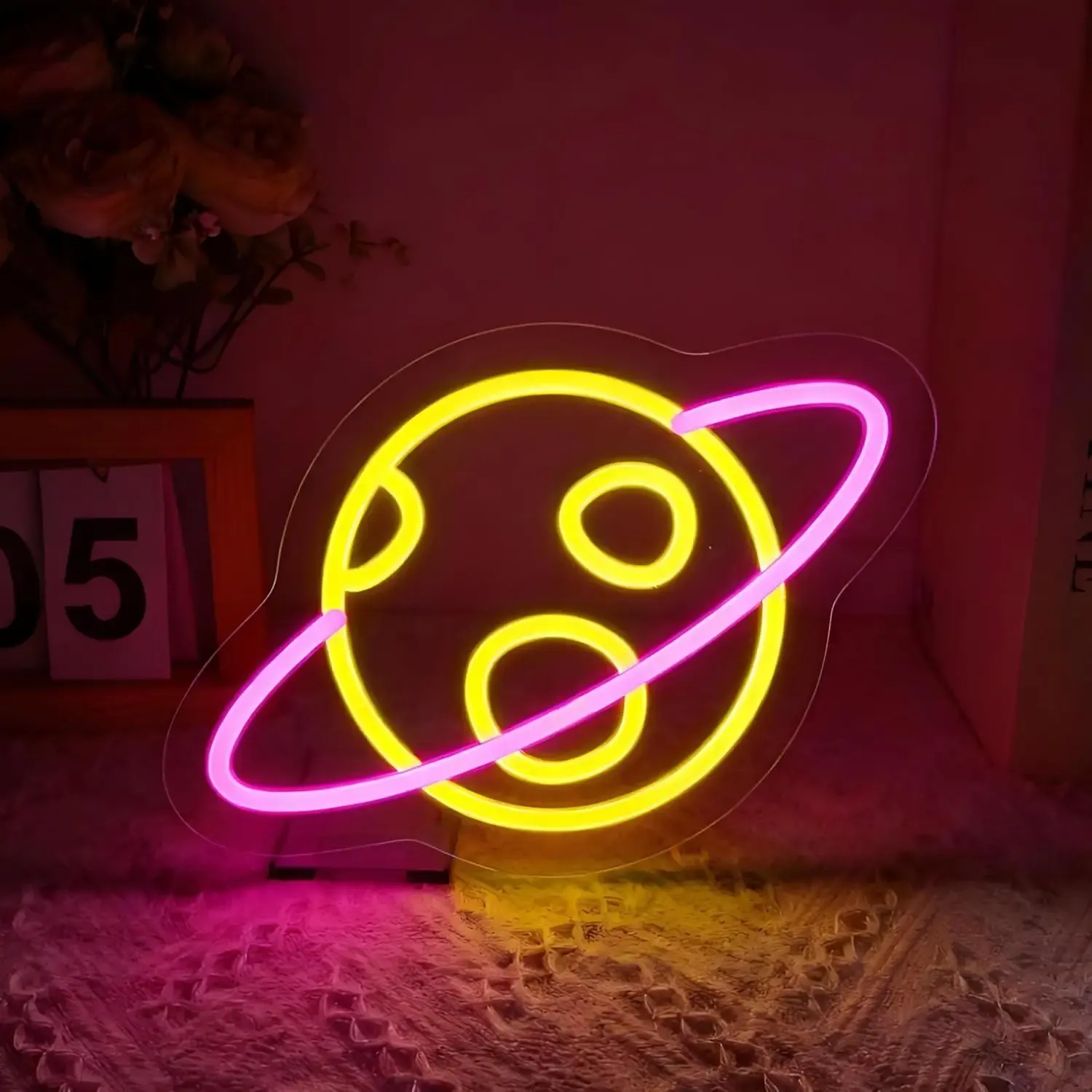 שלט ניאון לד כוכב לכת דימרי בחיבור יו אס בי