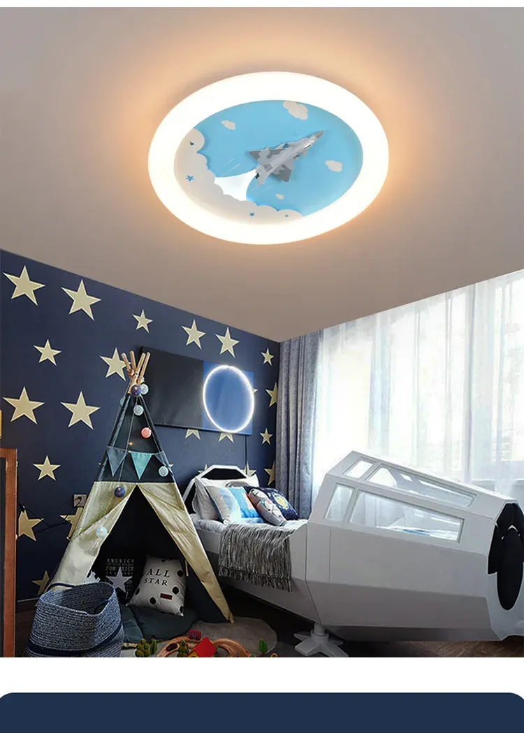 מנורת תקרה רקטה ומטוס בענן כחול לחדר ילדים