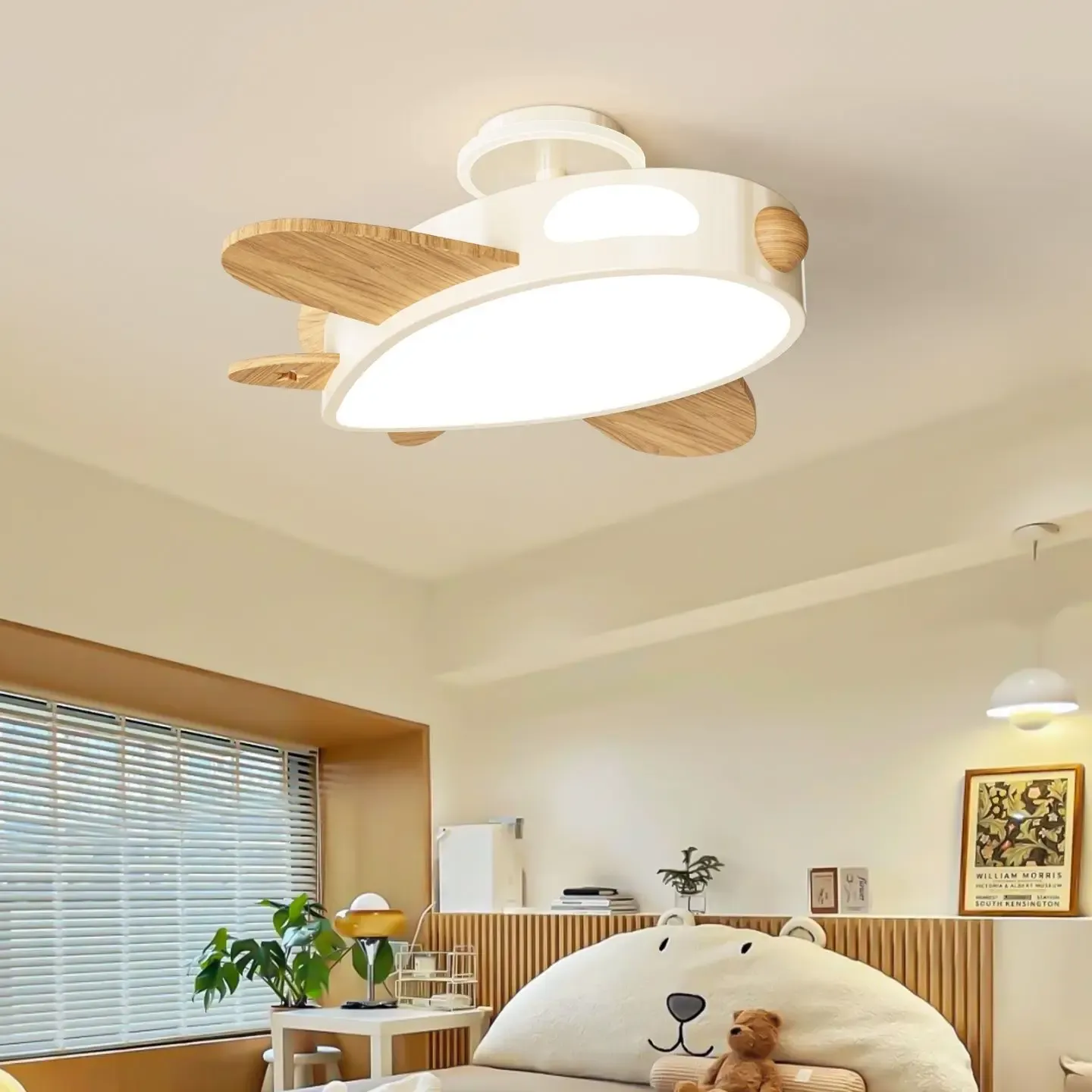 מנורת תקרה מטוס שמנת אגוז לחדר ילדים