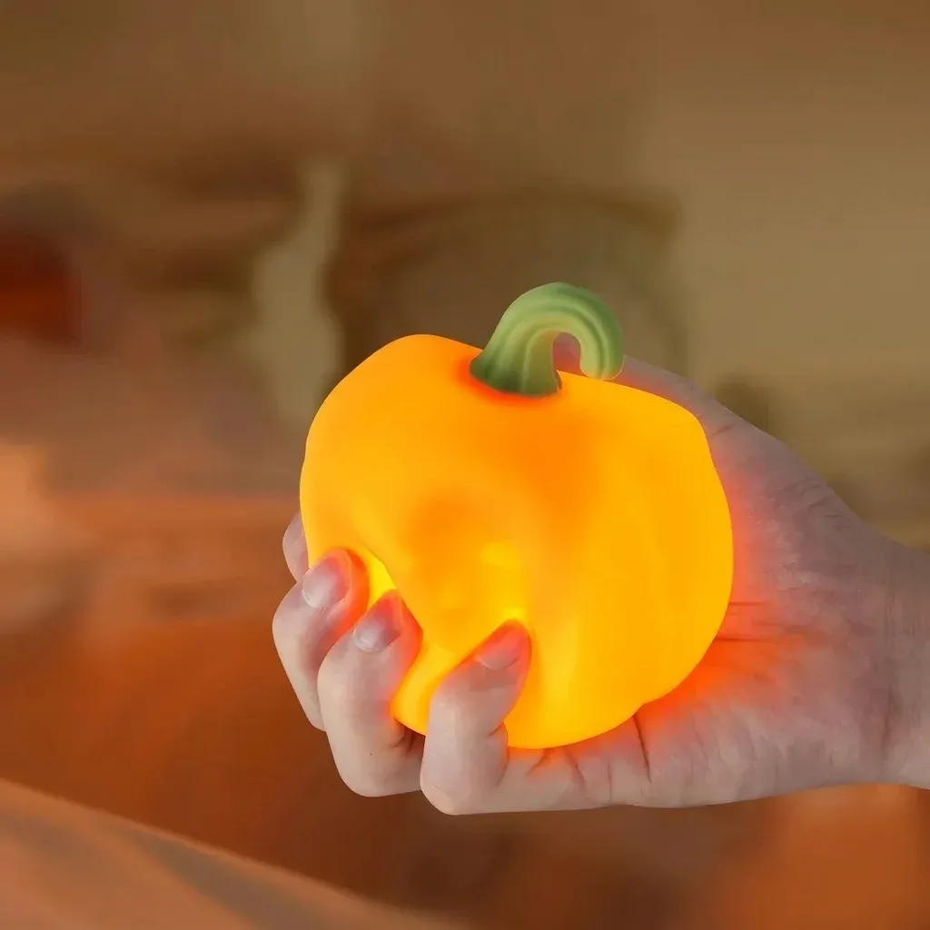 מנורת דלעת סיליקון כתומה רכה ביד