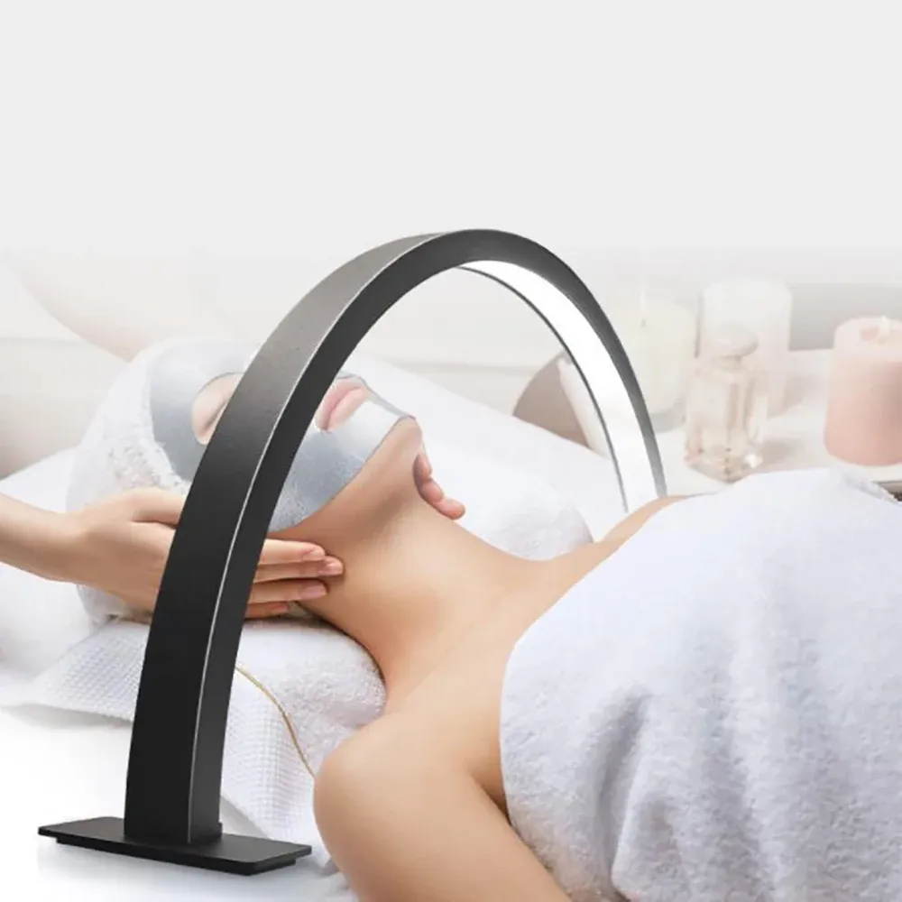 מנורת חצי ירח לשולחן טיפוח