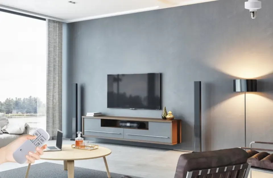 בית מנורה אלחוטי לשקע E27 עם שלט